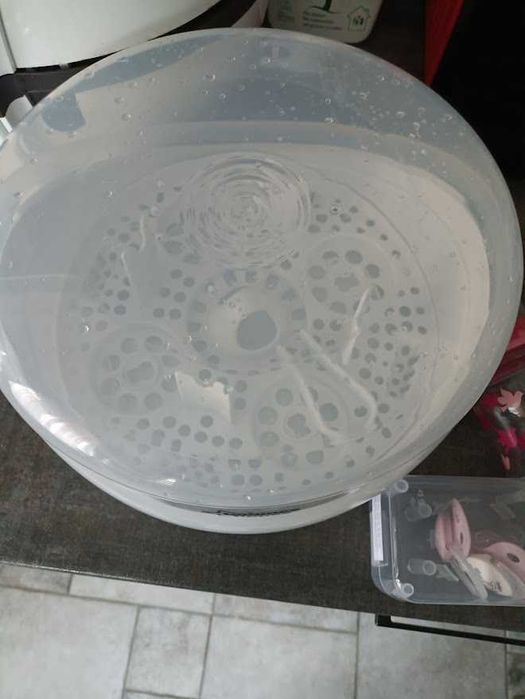 Стерилизатор за микровълнова печка Tommee Tippee