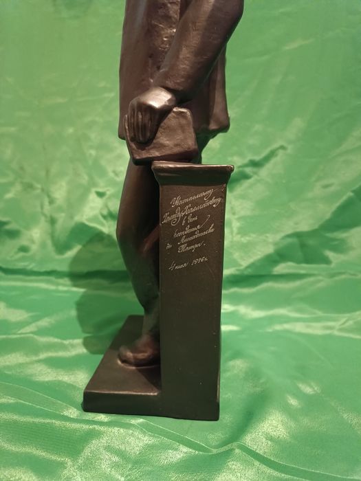 Ленин статуэтка метал чугун высота 43 см