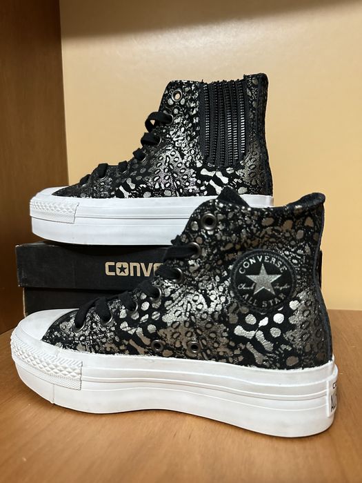 Маратонки- Converse