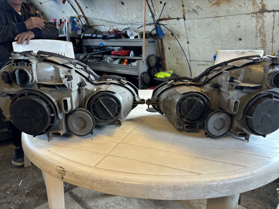 Десен фар за мерцедес Ц класа купе 1998- 2005г