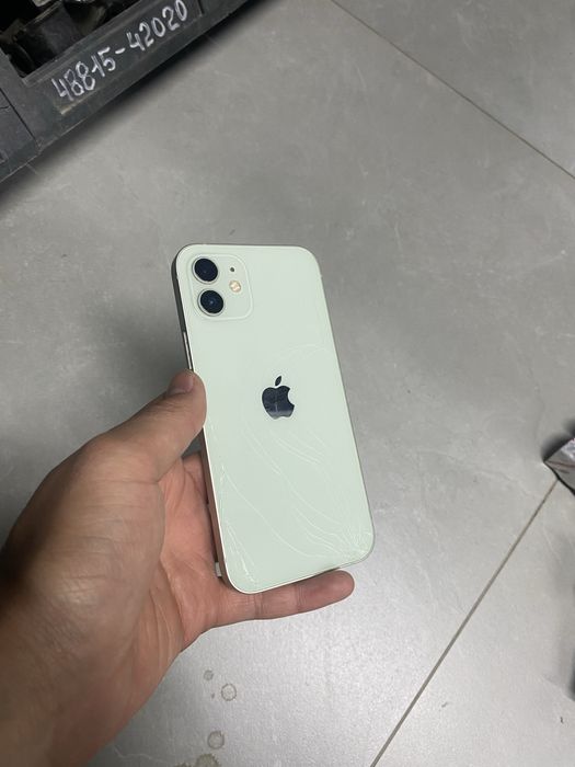 Iphone 12 64gb..