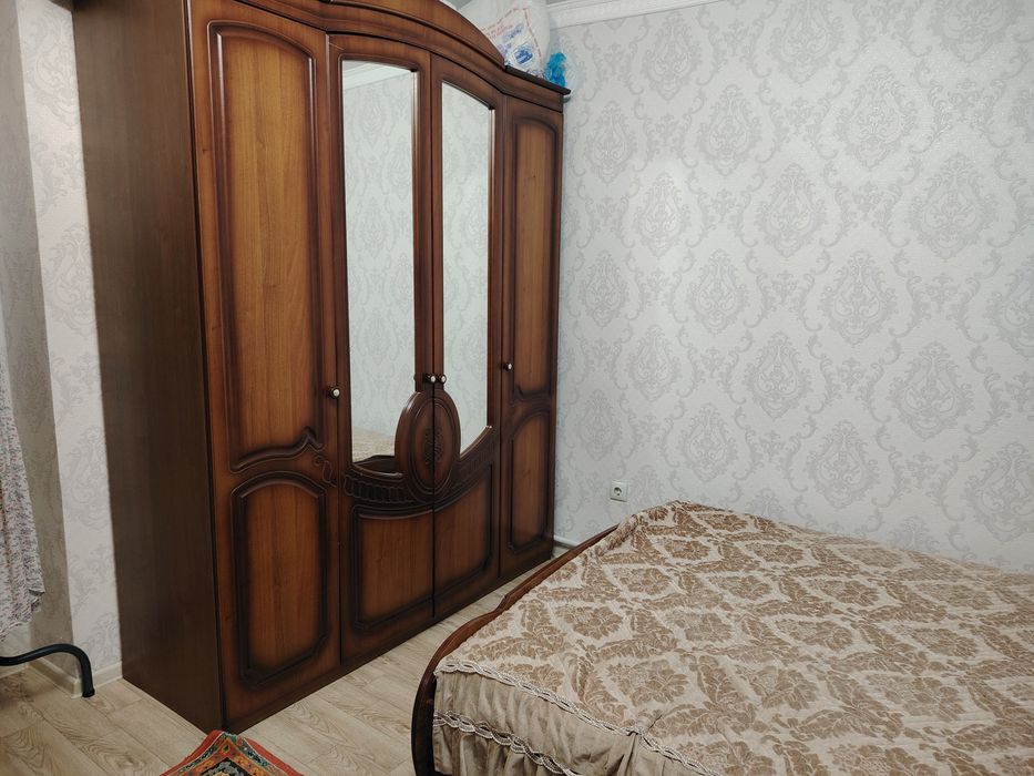 Продам спальный гарнитур,