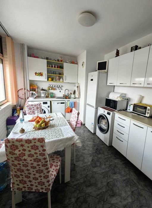 Продава се Тристаен апартамент в Разград, Стефан Караджа - 92 кв.м за 1220 €/кв.м - Снимка #5