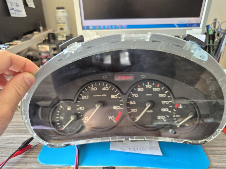 Километраж Peugeot 206 с 2 букси 250 000км