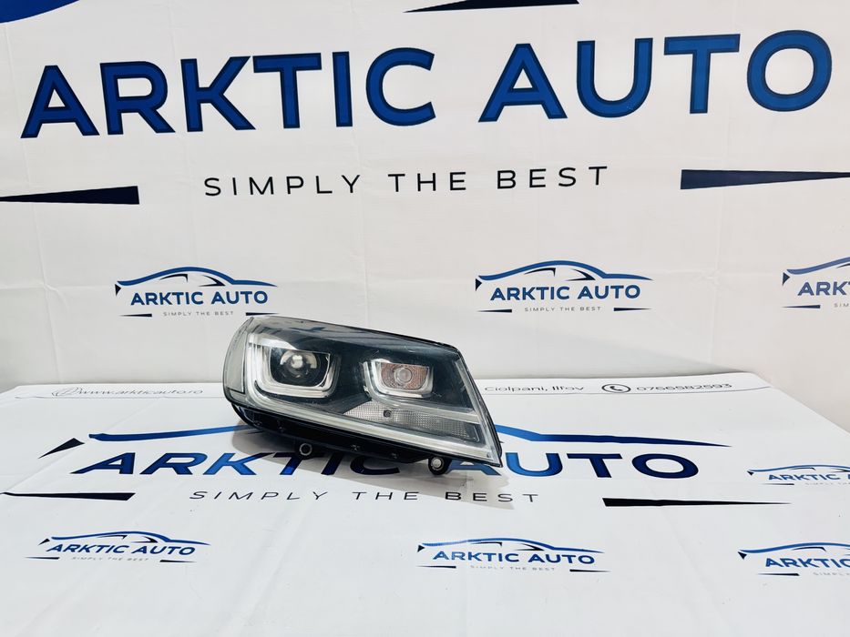 Far dreapta bixenon adaptiv VW Touareg  dupa 2015 cod 7P1941752B