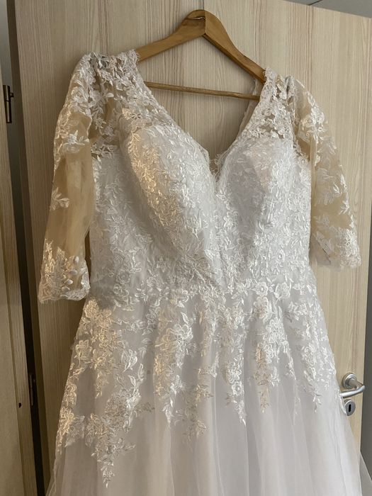 Rochie de mireasa A-line