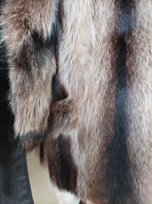 Saga Fox палто от лисица