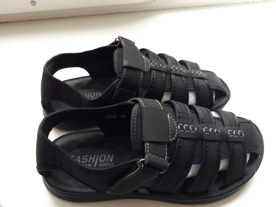 Продам мужские сандали