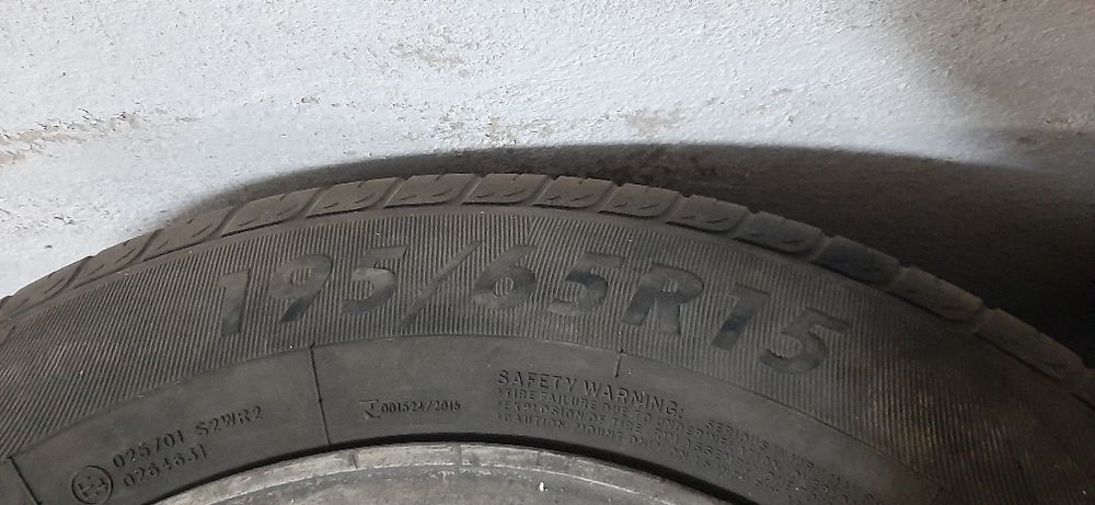 Продам  шыйный 195/65/15