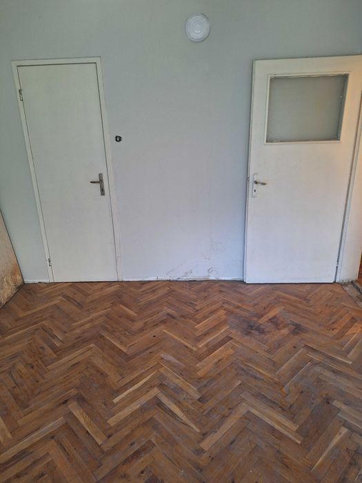 Продава се Двустаен апартамент в Варна, Лятно кино Тракия - 74 кв.м за 2433 €/кв.м - Снимка #9