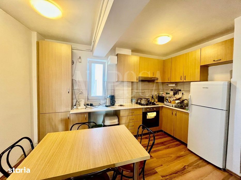 Apartament o camera de vanzare in Centru, Cluj Napoca
