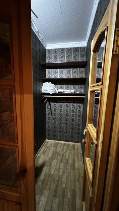 Просторная 3х комнатная пустая во 2 микрорайоне