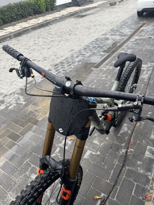 Commencal supreme v4 L 29 2022