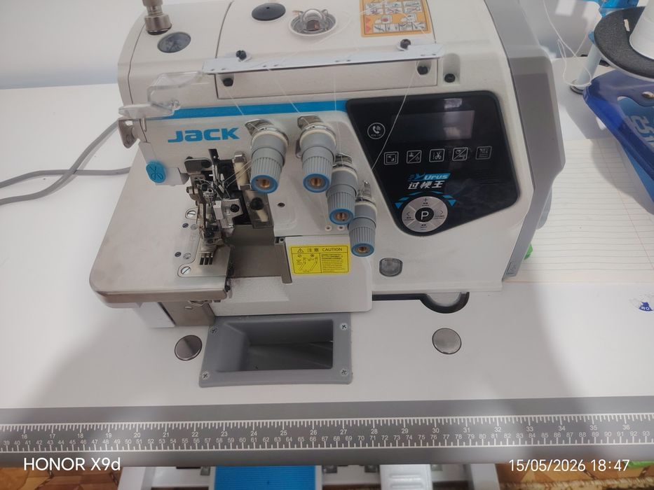 Original Tikuv mashinka overlok Jack C7