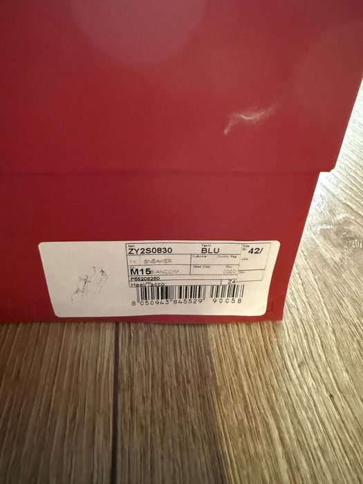 Papuci valentino gravani