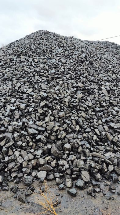 Уголь Каражыра . уголь с разреза