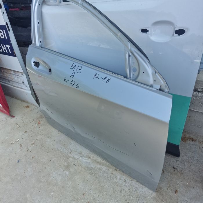 Mercedes Benz A W176 предна лява врата 12-18