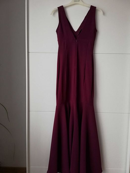 Rochie de gală mărimea 36,culoare vișiniu. Preț 169 ron