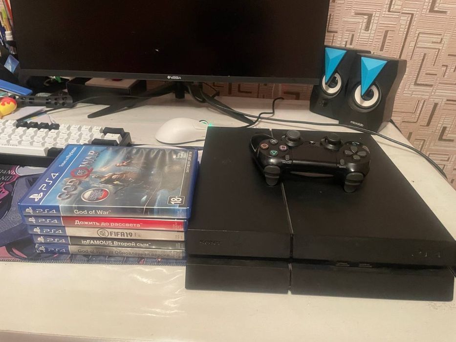 PS4 Fat с дисками
