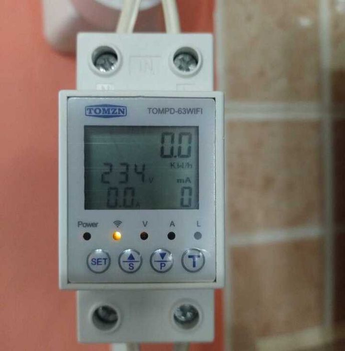 Контролен електромер TOMZN TUYA 63A WI-FI
