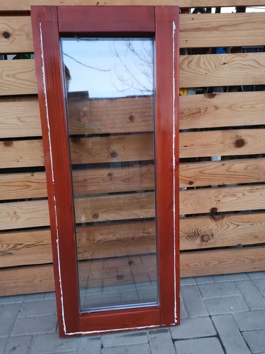 Fereastră fixă din lemn masiv stratificat cu geam termopan