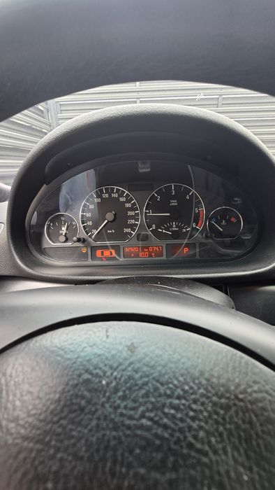 BMW E46 320d Facelift Touring | Automat | Piele | Interior M
