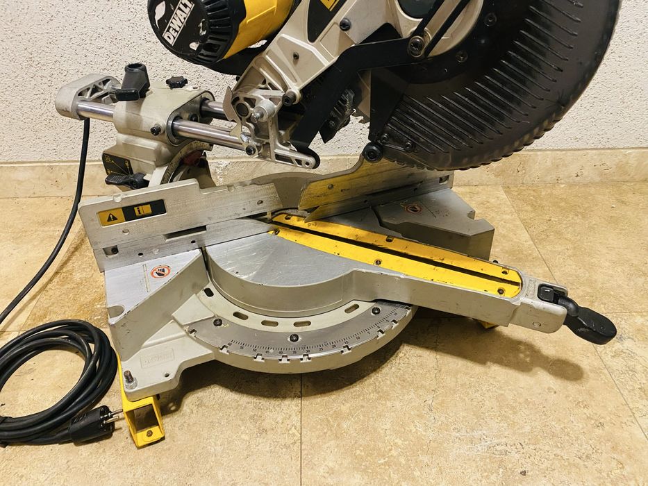 Dewalt circular DW 717 XPS