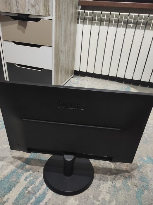 Монитор philips 60гц