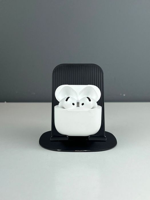 Apple AirPods 4 series 70057а081