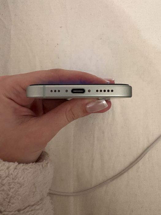 iphone 15, зелен. 128 GB