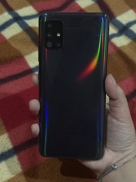 Продаю телефон Samsung Galaxy A51