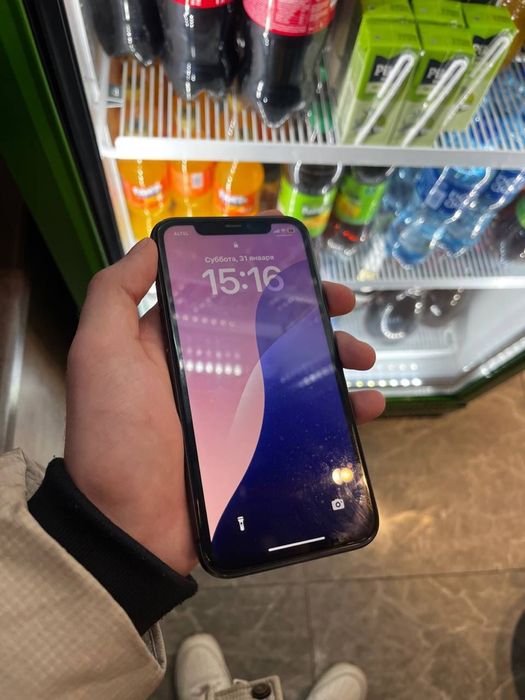 продам айфон 11