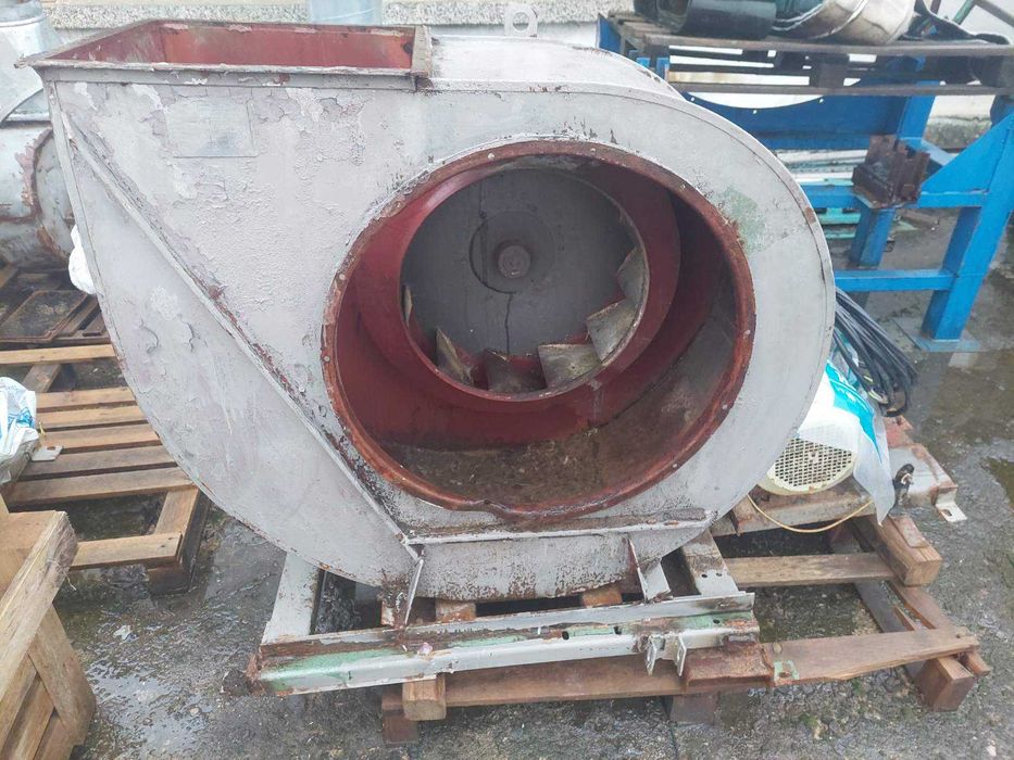 Голям промишлен прахов вентилатор