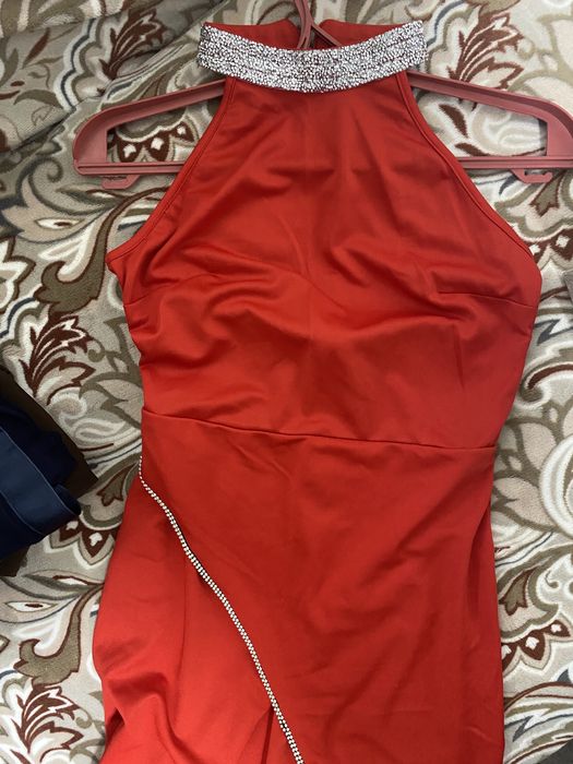 Женские нарядные платья