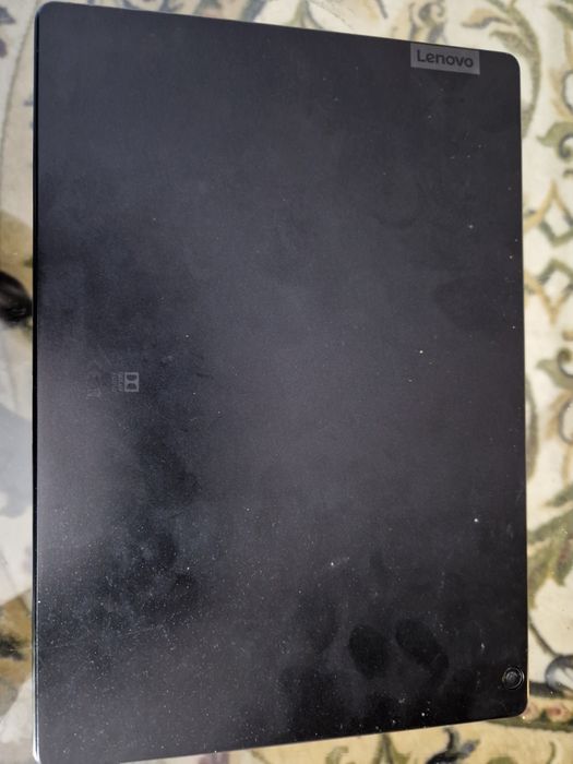 Vând tableta Lenovo Tab M10 HD ecran spart