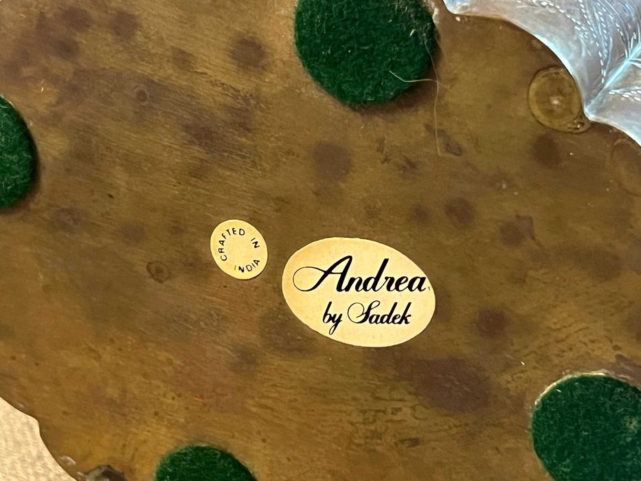 Cutie veche decorativa bronz Andrea by Sadek stil carti India