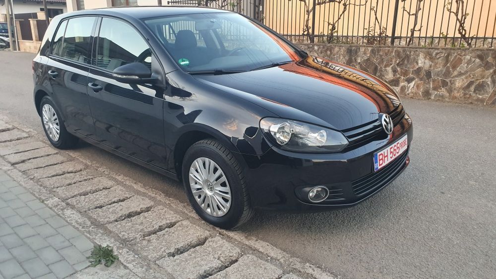 Golf 6 Euro 5 1.6 MPI 102 CP 181.000 km T.U.V.Dublu climatronic incalzire in scaune