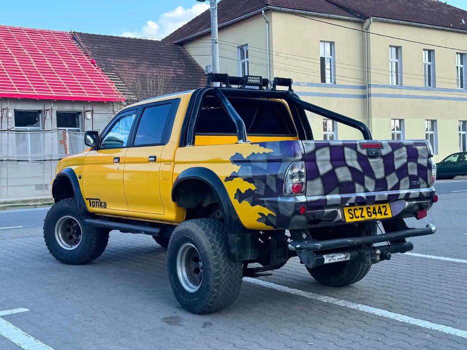 Vand Mitsubishi L200 MONSTER TRUCK An 2003  Full Kit de înălțare pentru off road
