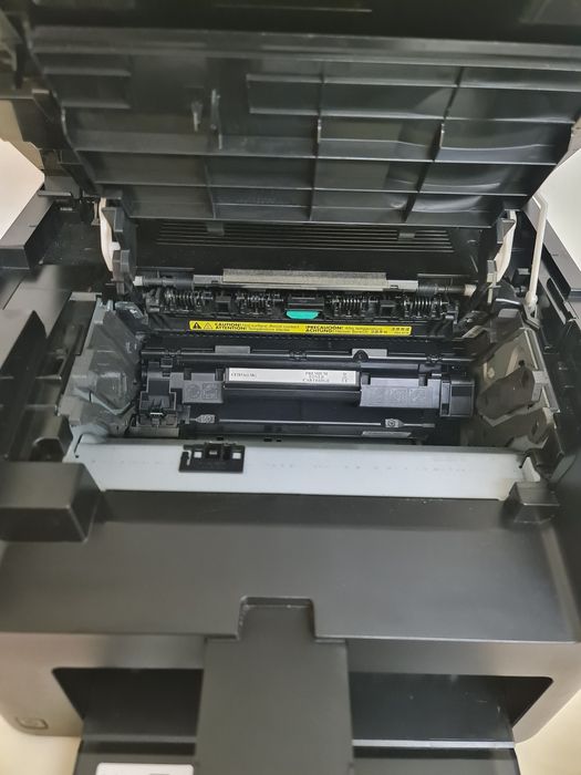 Imprimanta laser Canon mf231