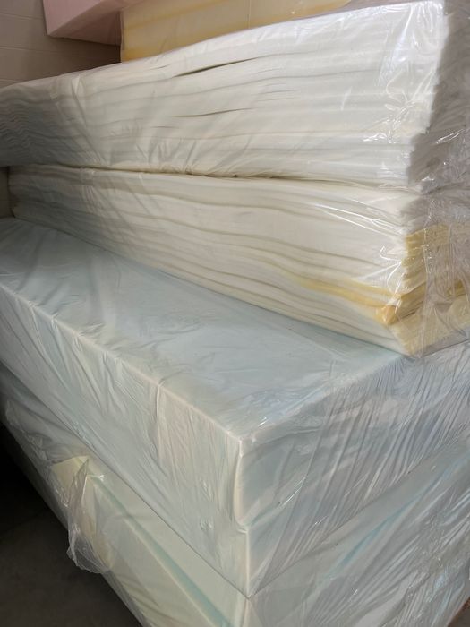 Разпродажба нарязан дунапрен парчета пълнеж възглавници барбарон