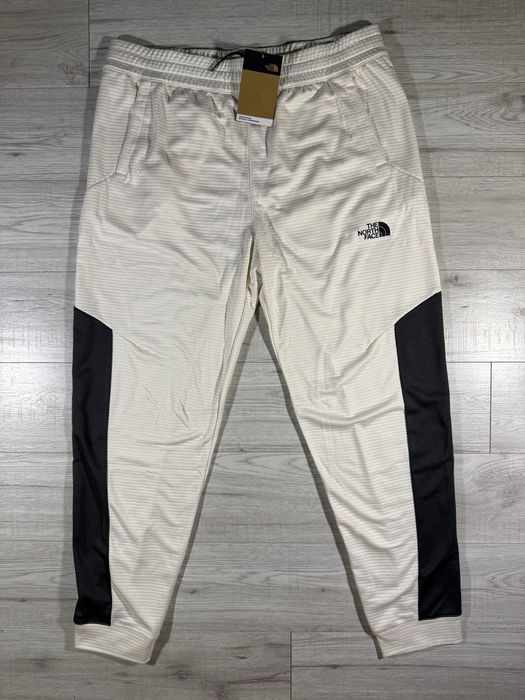 The north Face Pantaloni marimea XL