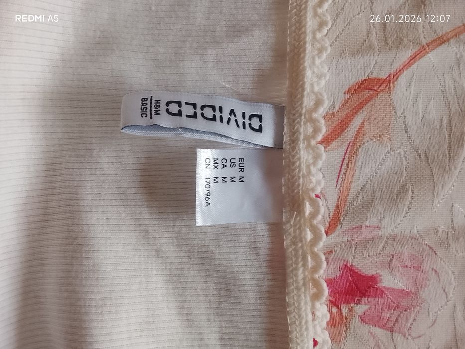 Чисто нова къса блуза -crop top