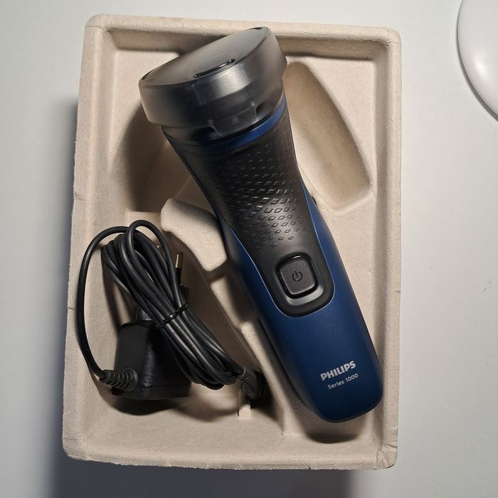 Aparat de ras / barbierit Philips , produsul este nou !