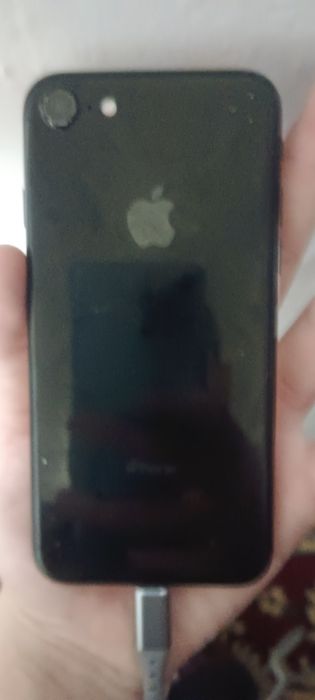 продаю iphone 7  харошое састаяания