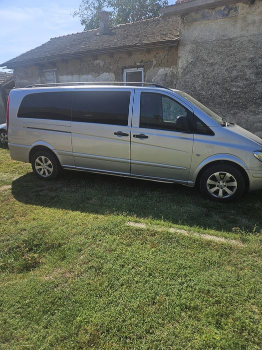 Vând Mercedes Vito