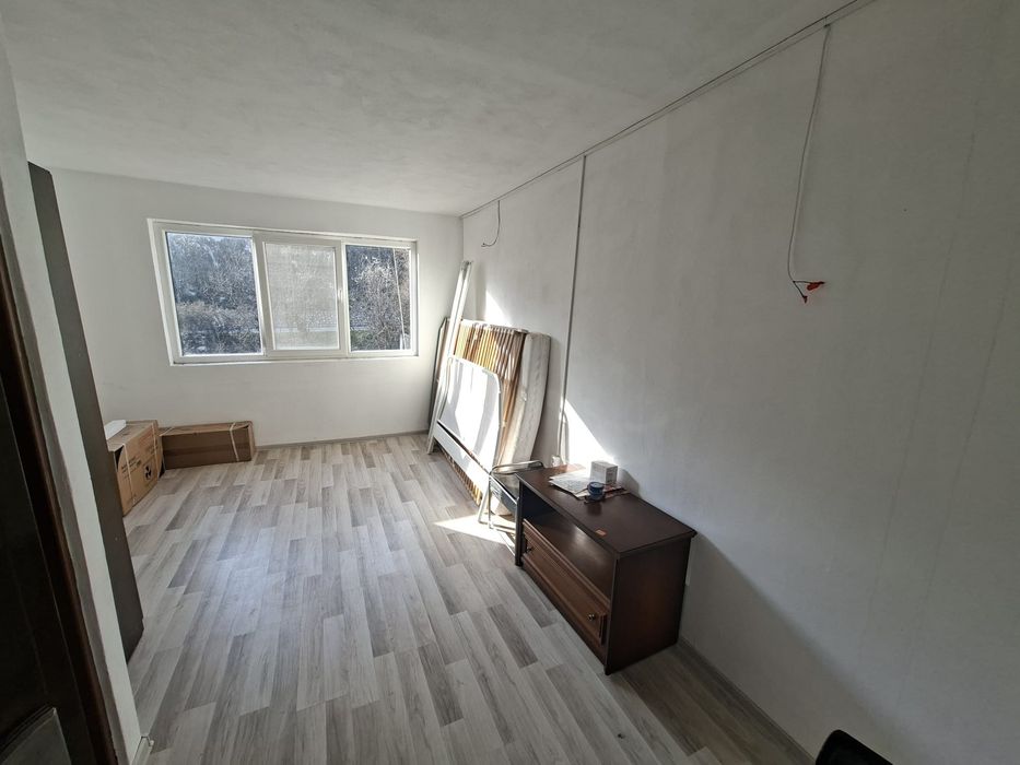 Vând garsoniera Orșova