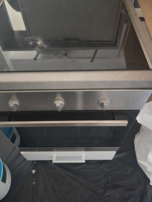 Vând  set plita inducție, cuptor electric consum redus  aproape noi