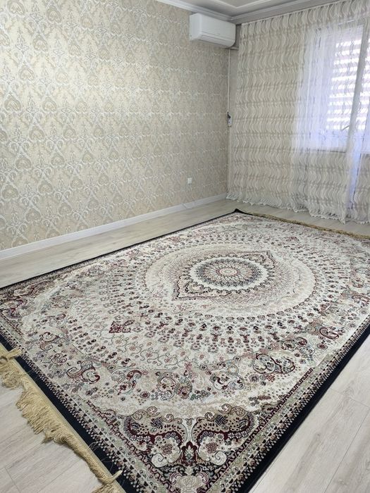 Ковёр 3,5*2,5 чистый, производство Турция