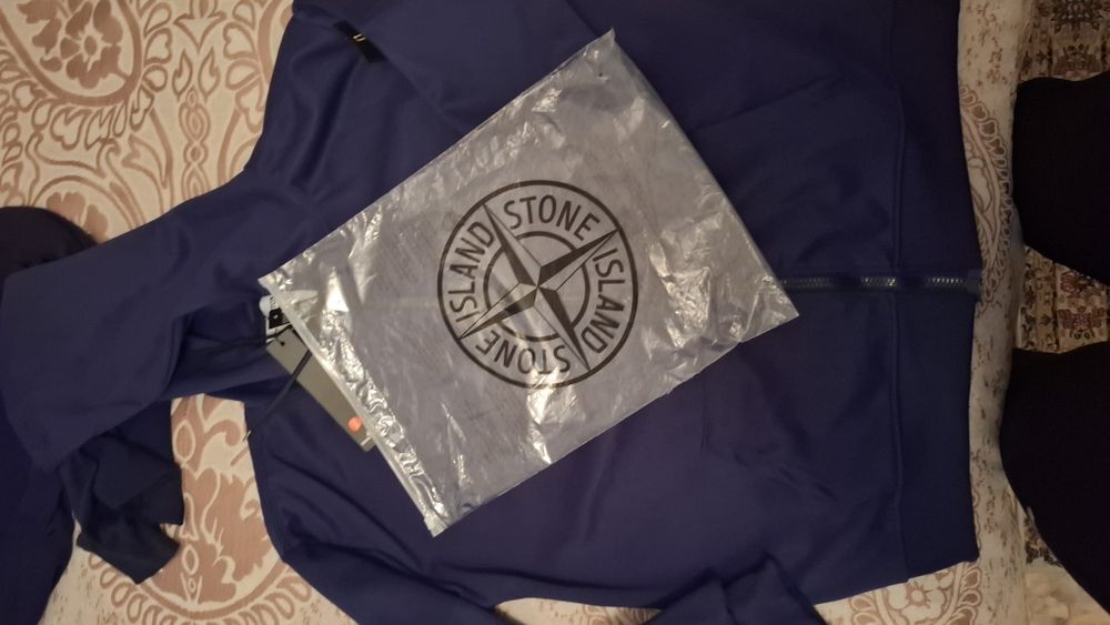 Продается зип худи Стоник