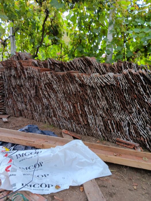 Vând țigle stare foarte bună(negociabil)